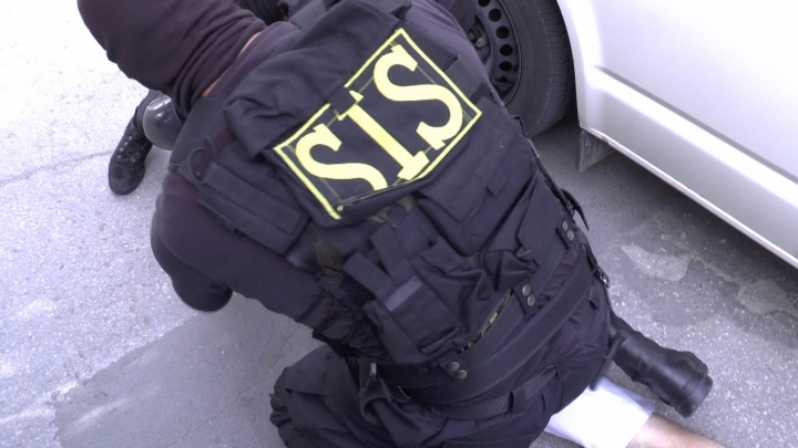 URANIUM SMUGGLED in Moldova. Security service squad catches dealers (PHOTO)