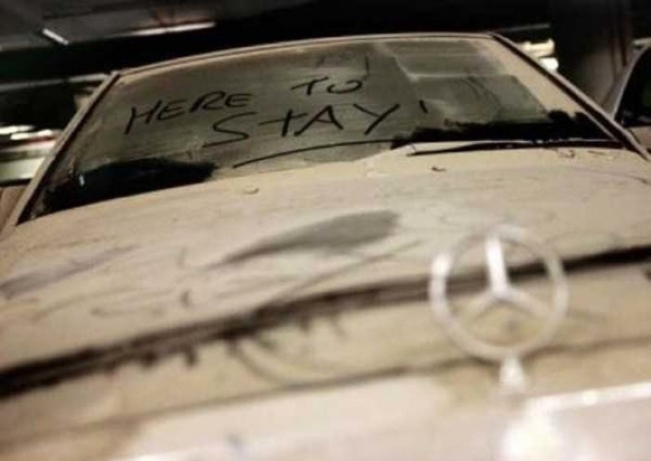 Why would wealthy Arabs leave their fancy sport cars to get covered in dust? (PHOTO)