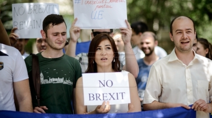 #NoBrexit. Moldovan young Democrats call on Britons to vote 'in' on Thursday (PHOTO GALLERY)
