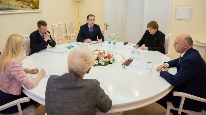 The public administration reform, discussed by the Prime Minister Pavel Filip and British ambasssador