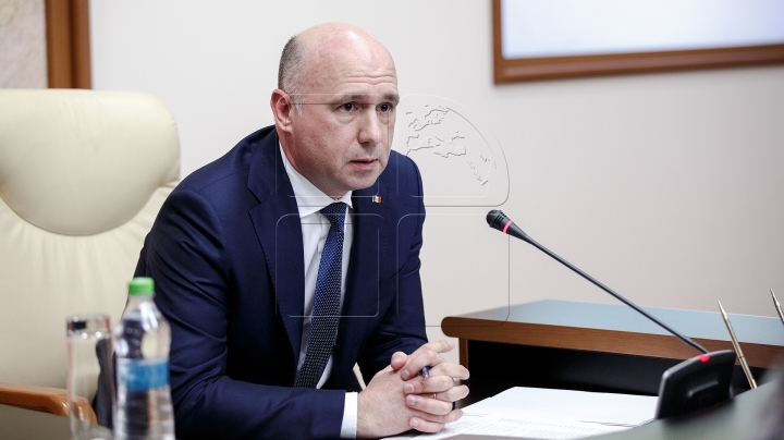 Prime minister Filip urges officials to be responsible in preparing for talks with IMF