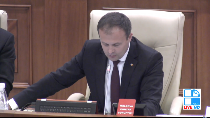 Deputies showed RED CARD to corruption in Moldova. Integrity draft, voted in Parliament (PHOTO)