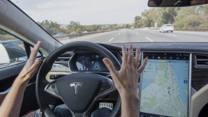 Tesla ponders over new approach as to auto-piloting