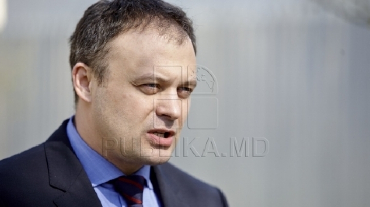 Speaker Candu: Moldova stays by France and its citizens. Parliament keeps moment of silence