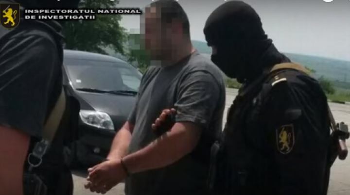 Two Moldovan drug dealers ARRESTED for 30 days (VIDEO)