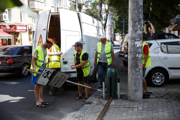 In Chisinau, for $10, you can get your own parking lot (PHOTO)