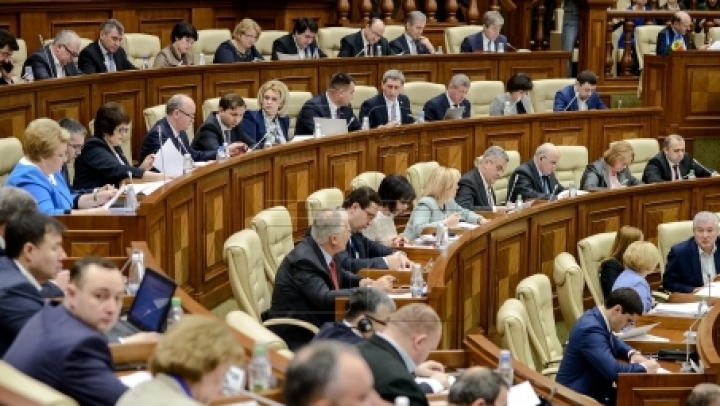 Censure Motion against Filip Government fails