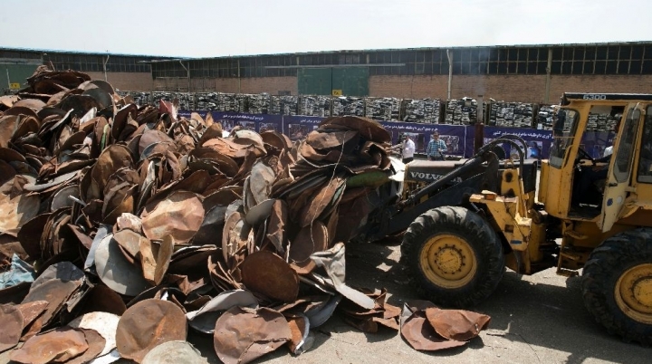 Raid against 'morality-deviating' satellite dishes. Iran annihilates 100,000