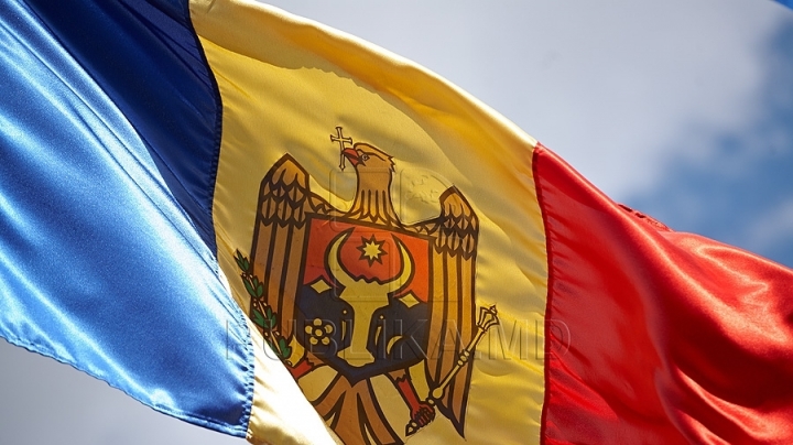 Moldovan sportsmen received national flag from prime minister Pavel Filip for Olympic Games