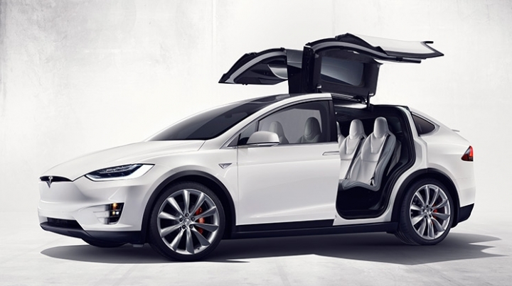 Tesla to sell cheaper Model X SUV  