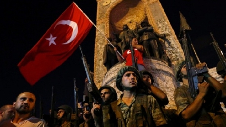 The coup that backlashed: Mass arrests of military in Turkey