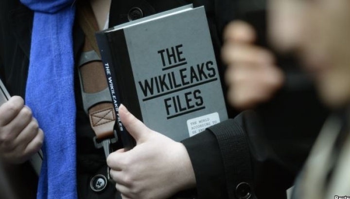 Turkey bars access to WikiLeaks after ruling party email leakage