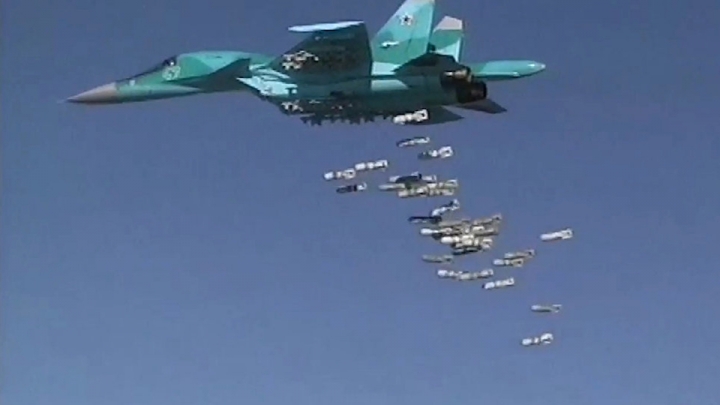 Russian Su-34 bombs Daesh meeting, killing up to 40 fighters in  Aleppo