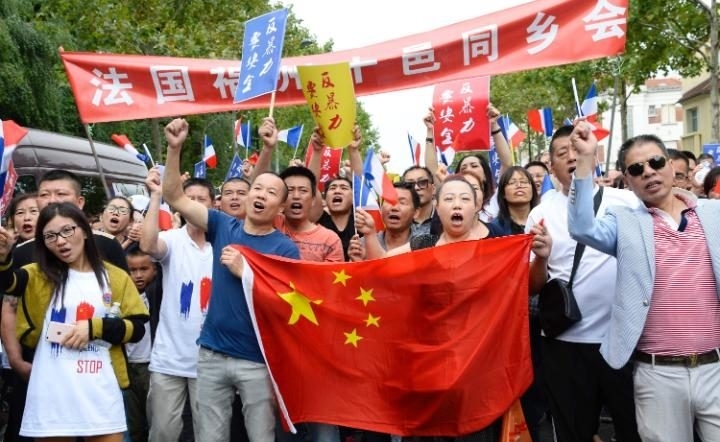 Chinese march in Paris to demand better security