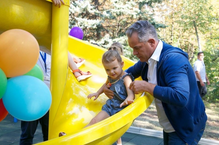 Safe and Modern 'Edelweiss' parks. New playground opened in Chisinau