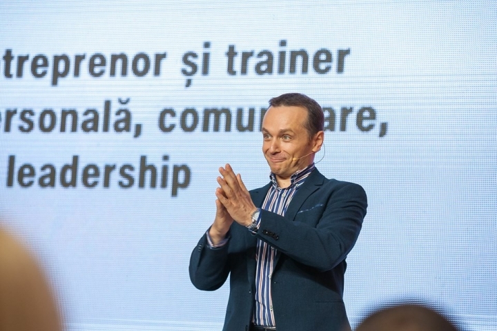 First training course for a new generation of entrepreneurs was led by Romanian speaker Andy Szekely 