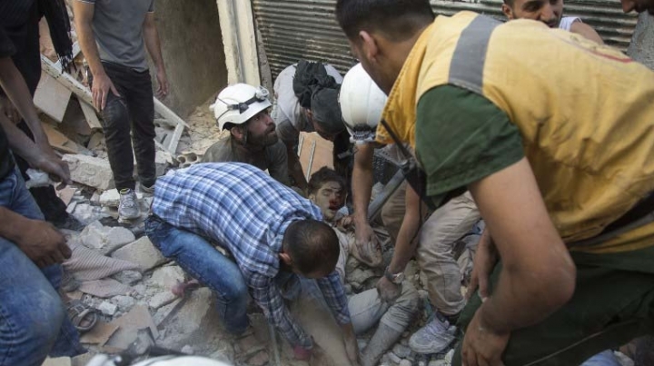 19 civilians die following air raids in Aleppo