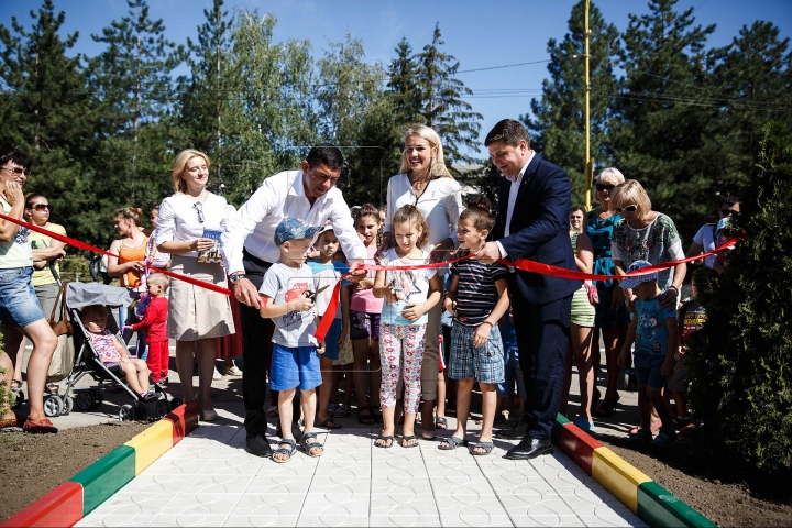 "Edelweiss Parks", a new campaign launched for improving childhood started in Ialoveni and Hancesti 