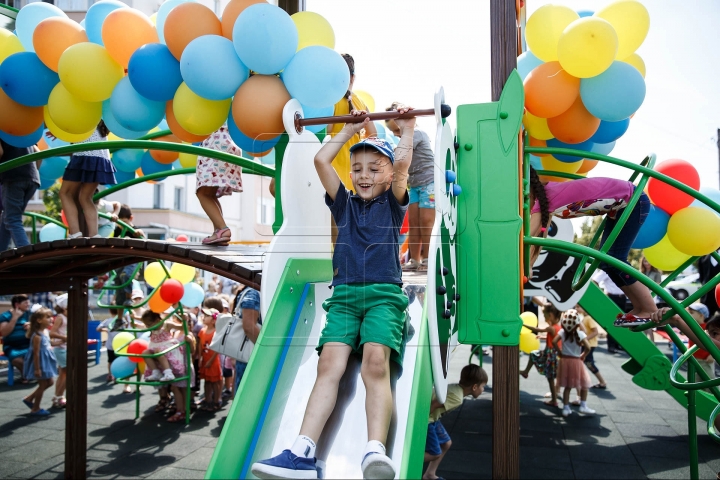 "Edelweiss Parks", a new campaign launched for improving childhood started in Ialoveni and Hancesti 