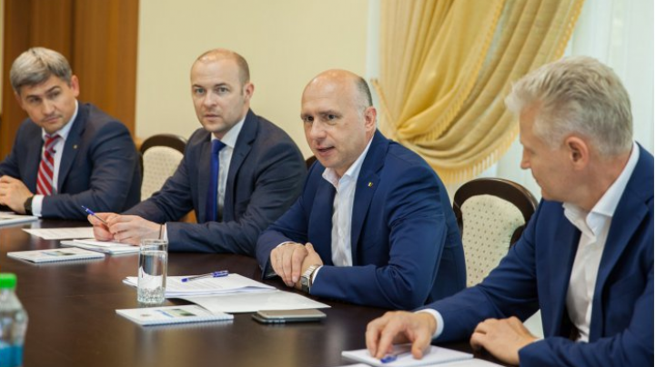 Standing Committee led by Prime Minister Pavel Filip, monitor cases of increased social interest 