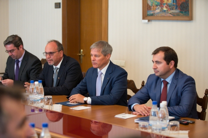 Romanian premier at meeting with Moldovan speaker: Romania to enhance investments in Moldova