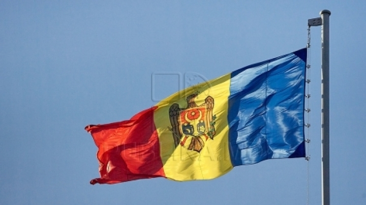 Bălăneşti village hoisted a tricolor within Publika TV campaign