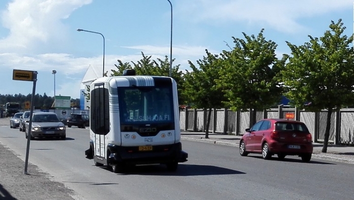 Minibuses start carrying passengers within Helsinki. They're electric and almost driverless