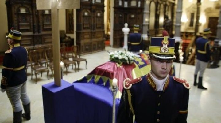 Queen Ana of Romania has been buried. Romania and Moldova end day of mourning