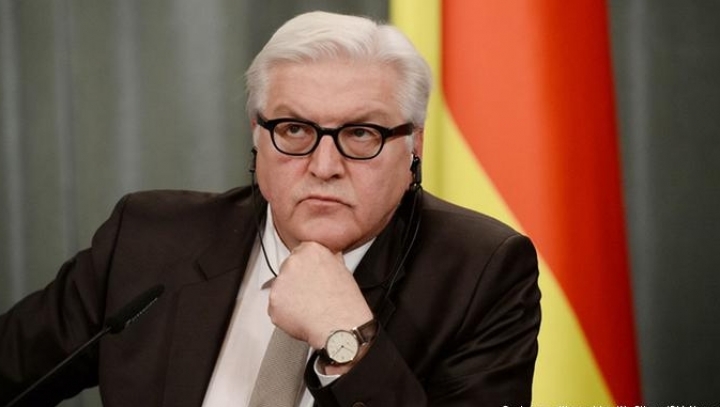 Steinmeier rushes to Yekaterinburg to confer with Lavrov on Ukraine, Syria