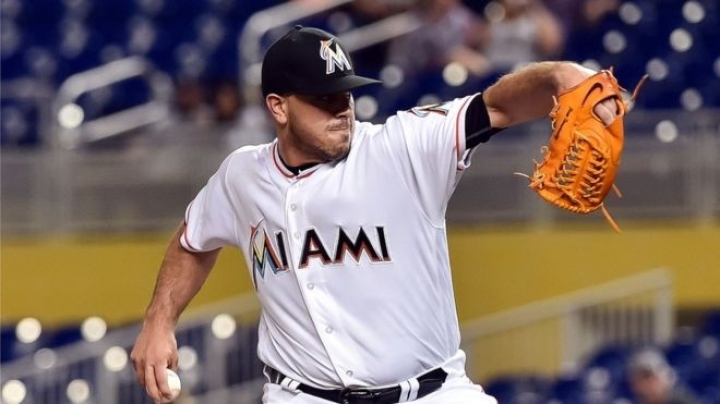 Miami Marlins baseball player Jose Fernandez dies in boat crash