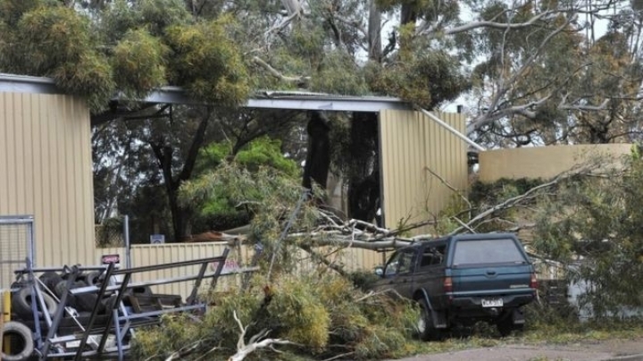 South Australia battles second day of storms after blackout