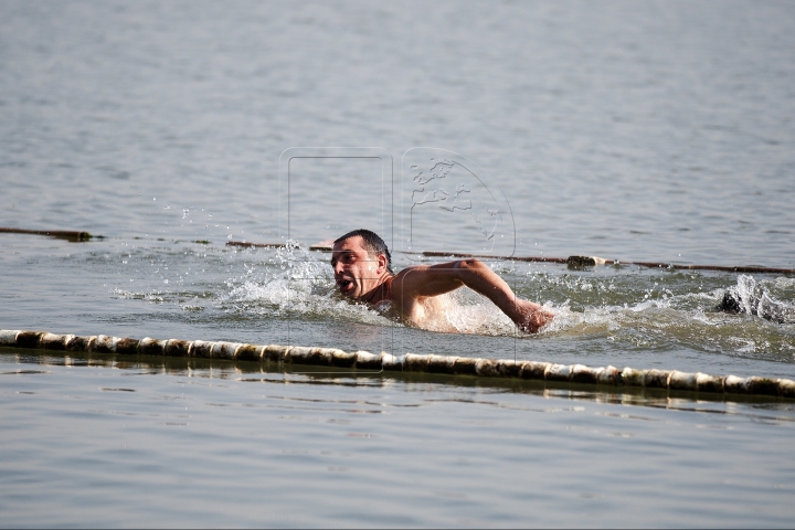 Championship of rescuers, organized near lake Ghidighici