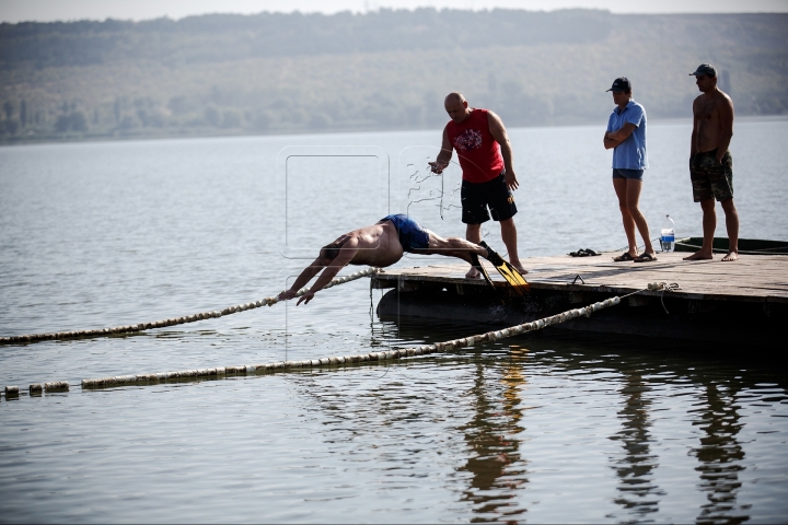 Championship of rescuers, organized near lake Ghidighici