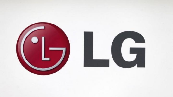 LG Electronics seeks to revive new V20 smartphone