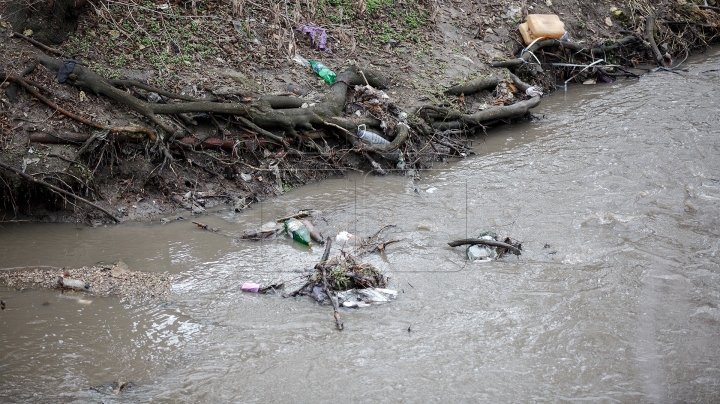 Ministry of Environment created a crisis cell to identify origin of bad smell in Chisinau region