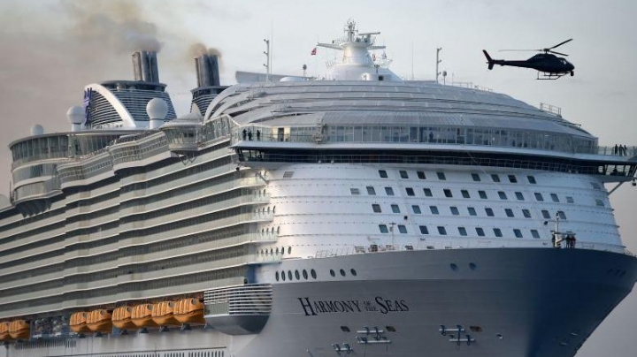 One person killed and four injured after accident on world's biggest cruise liner