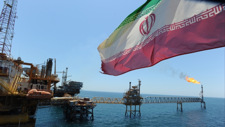 Iran acqiesces to Russia, Saudi Arabia in attempt to increase oil prices