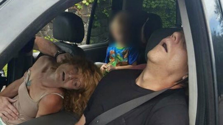 Images of allegedly overdosed couple in Ohio with boy in car go viral