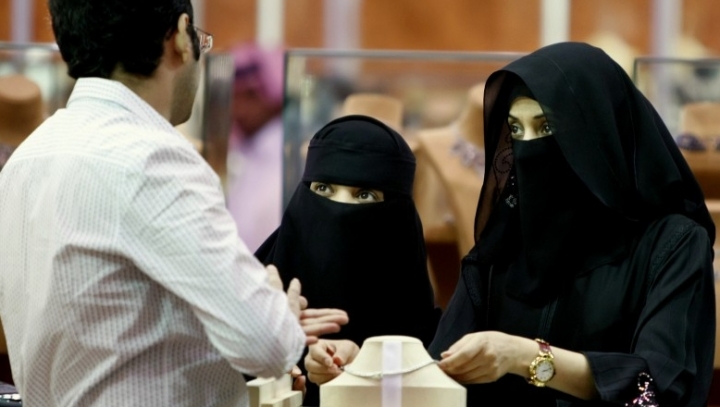 Saudi women file petition to decrease dependence on male relatives