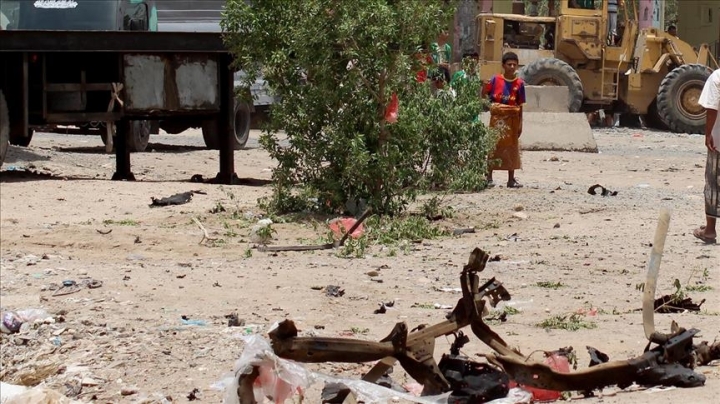 Bomb blast kills 6 Yemeni soldiers in Aden