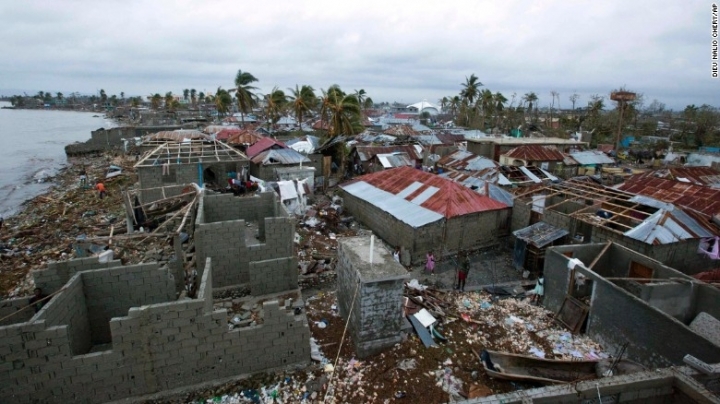 At least 269 people killed as Hurricane Matthew head towards United States