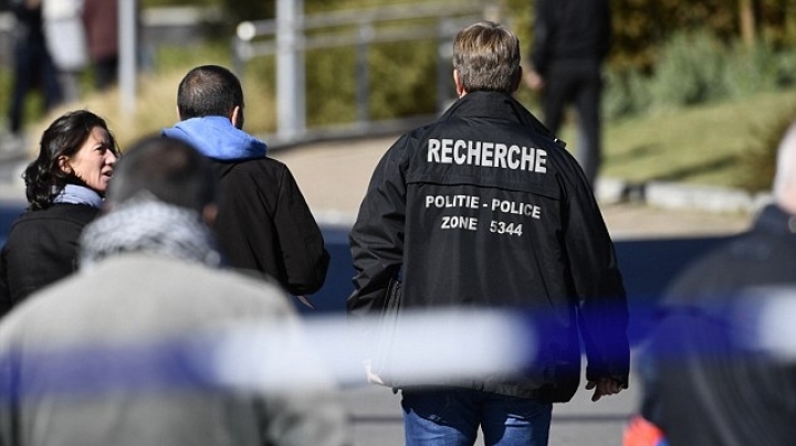 Police shoot terror suspect after two officers are stabbed after bomb threat in Brussels station