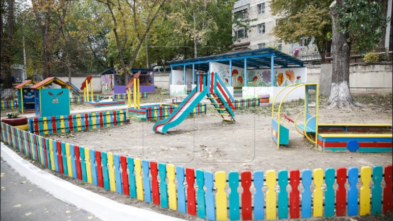 Dozens of kindergartens in Moldova to be renovated with Romania's support