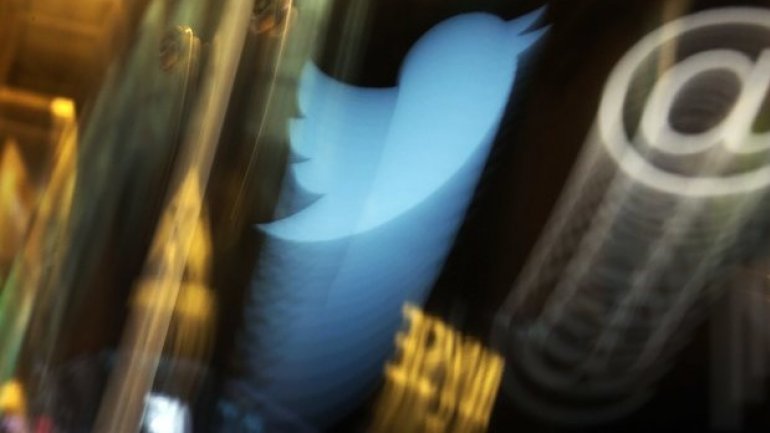 Twitter lays off hundreds, but quarterly results better than expected