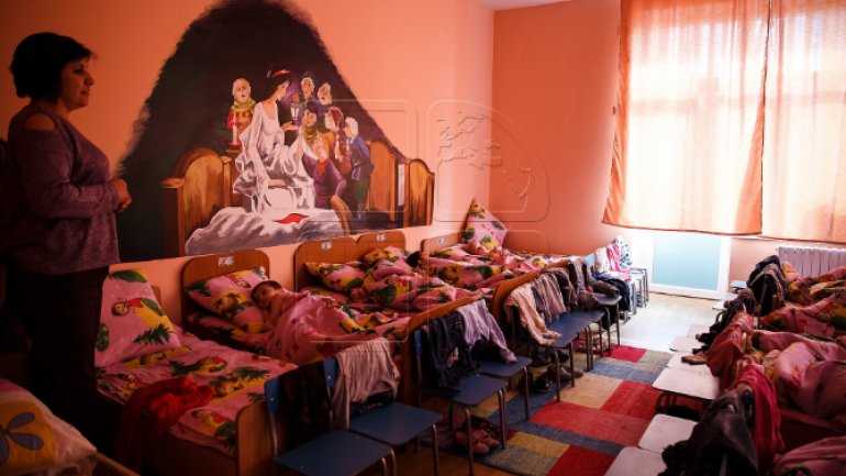 Dozens of kindergartens in Moldova to be renovated with Romania's support