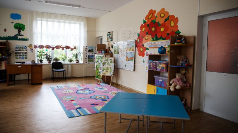 Dozens of kindergartens in Moldova to be renovated with Romania's support