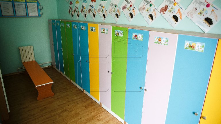 Dozens of kindergartens in Moldova to be renovated with Romania's support