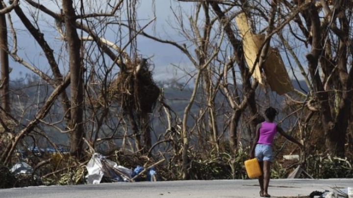 Haiti death toll after hurricane Matthew reaches 1,000 people