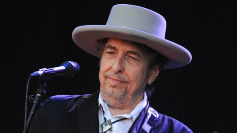 Bob Dylan wins Nobel Literature Prize 2016