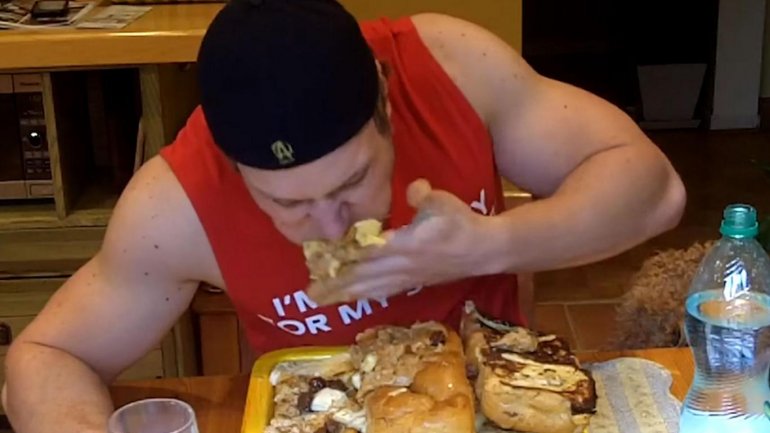 10,000 calorie challenge: YouTubers eating piles of food to impress fans